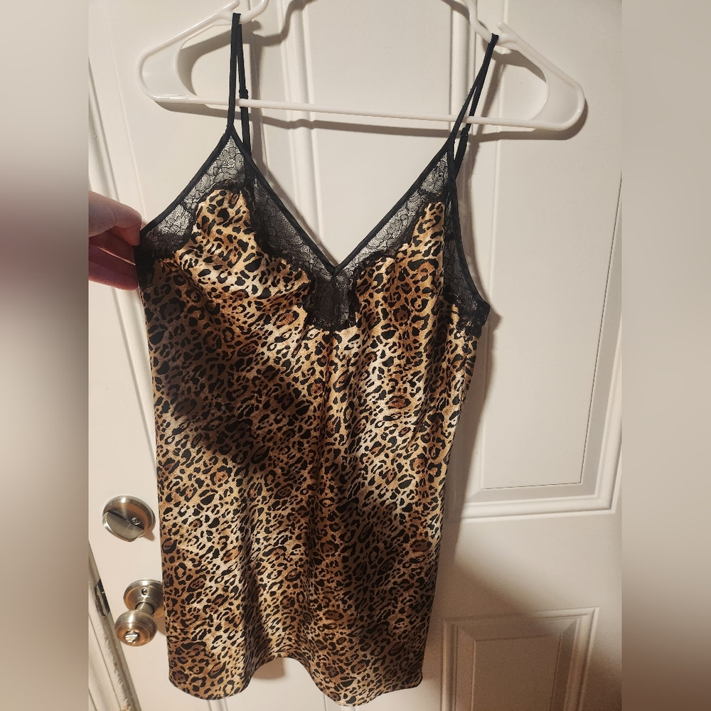 Vtg Victoria's Secret Leopard Print Satin Chemise Lingerie with Lace Trim Medium